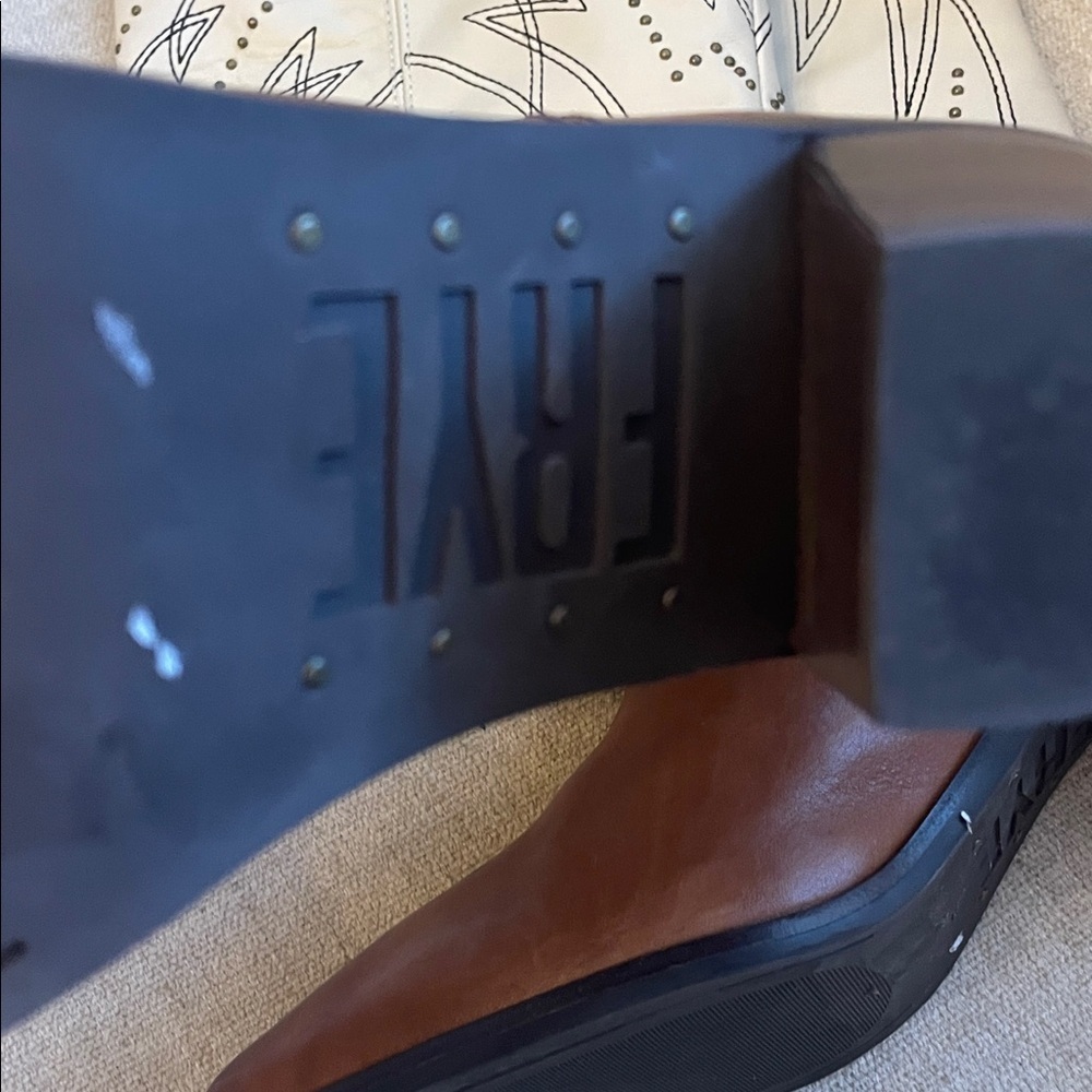 Frye Sara Studded Western Boot - Picture 4 of 6